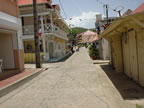 Les Saintes : rue de Terre-de-Haut