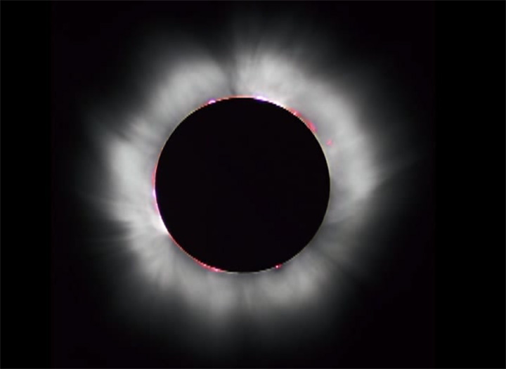 éclipse totale du soleil
